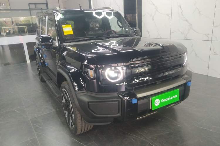 Used iCAR V27 2026 Model 200KM Four-Wheel Drive Falcon 500 Front Right 45 Deg