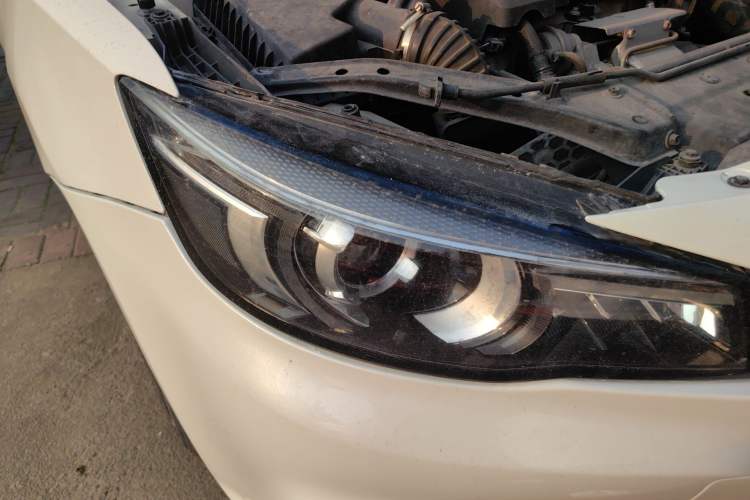 Used MG 6 2017 20T Automatic Trophy Prestige Internet Edition China V Standard Right Front Headlight