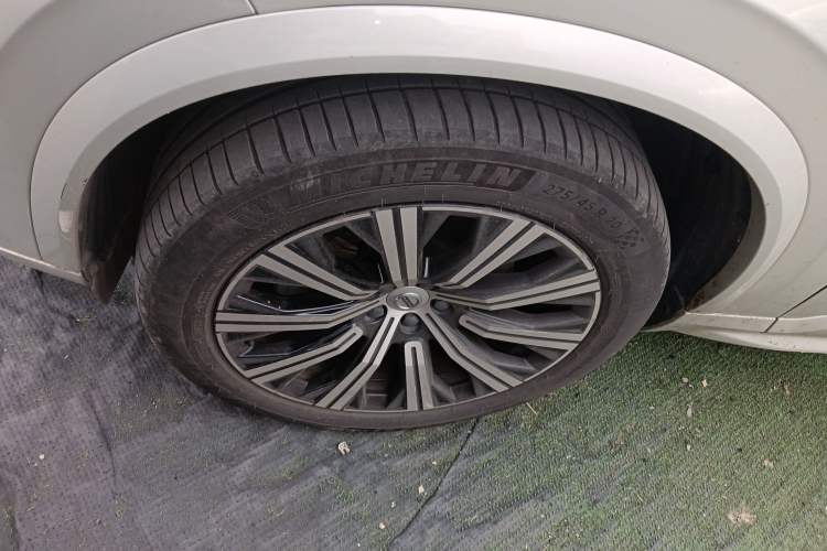 Used Volvo XC90 2020 Facelifted T6 Zhiyi Luxury 7-Seater
