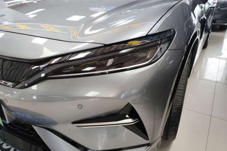 Used BYD Song L EV 2025 Intelligent Driving Version 662 km LiDAR Excellence Edition Left Front Headlight