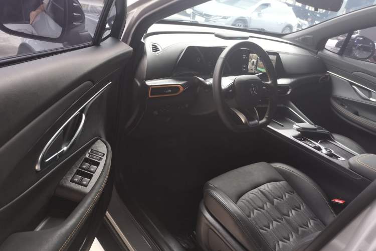 Used CHANGAN UNI-T 2022 1.5T Prestige Version Driver Seat