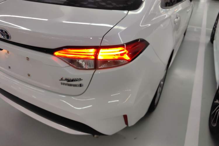 Used Toyota Levin 2021 Dual-Motor 1.8H E-CVT Leading Edition
