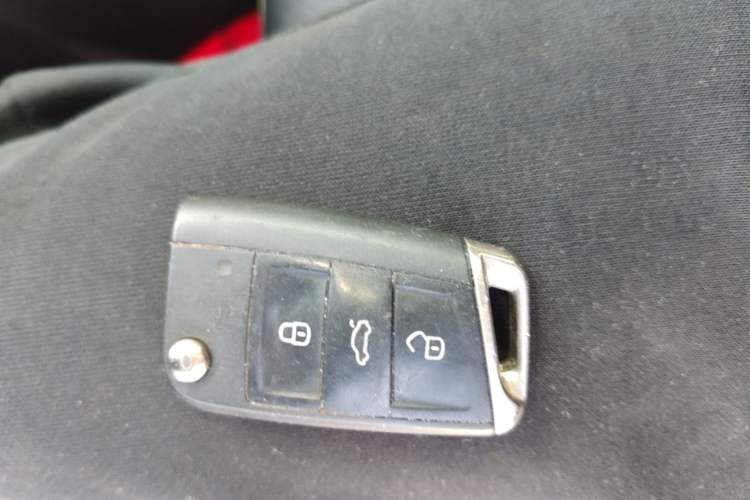 Used Volkswagen Sagitar 2020 200TSI DSG Comfort Version China VI Standard Interior 1