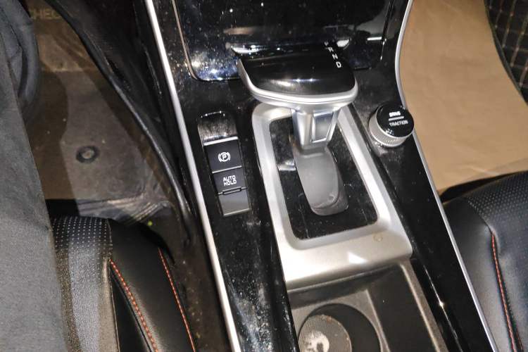 Used Kia KX3 2020 1.5L CVT Trend Edition Gear Lever