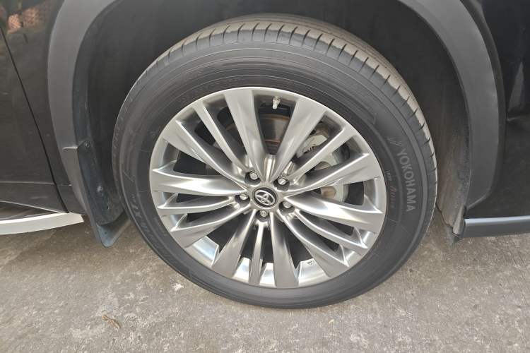 Used Toyota Highlander 2022 Dual-Engine 2.5L Four-Wheel Drive Prestige Version 7 Seats