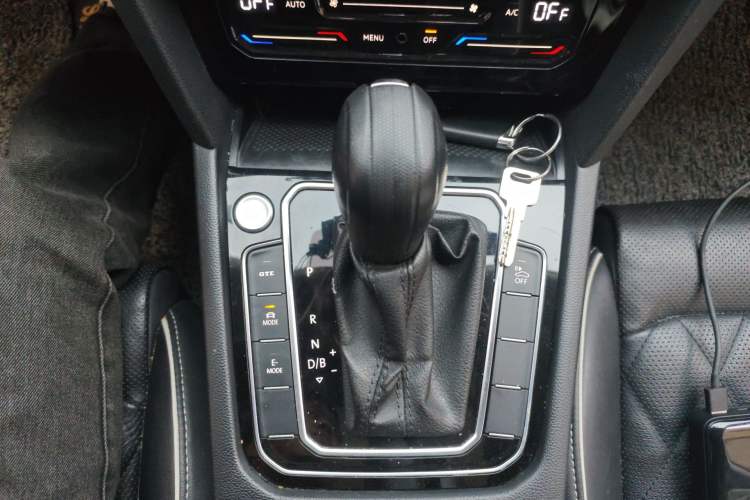 Used Volkswagen Magotan GTE Plug-in Hybrid 2020 GTE Luxury Model Gear Lever