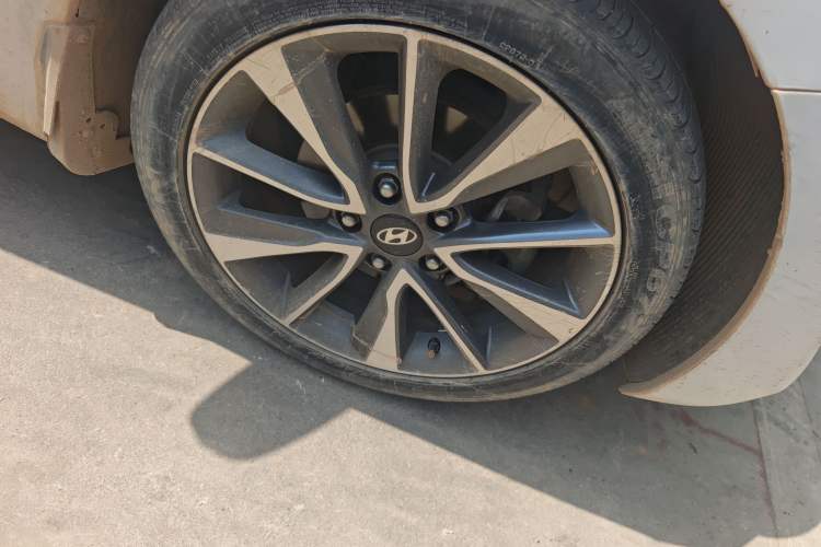 Used Hyundai Elantra (5th Generation / Langdong) 2015 1.6L Automatic Leading Model