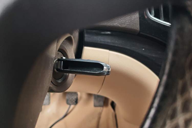 Used Baojun 730 2014 1.5L Manual Luxury Navigation ESP Version 7 Seats
