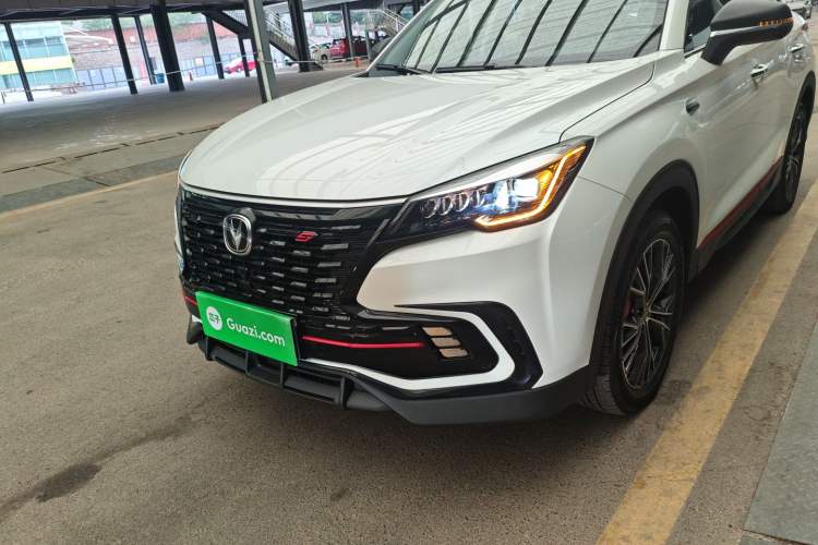 Used Changan CS85 COUPE 2023 1.5T DCT Prestige Edition
