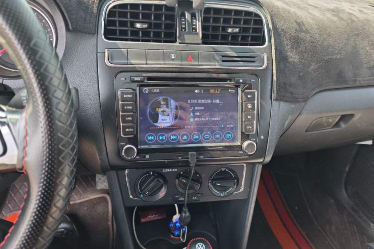 Used Volkswagen Polo 2016 1.6L Automatic Comfort Model