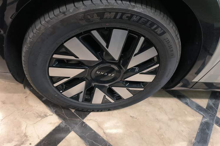 Used Zeekr MIX 2025 Long-Range Intelligent Driving Edition
