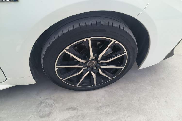 Used Toyota Levin 2023 Smart Electric Hybrid Dual-Engine 1.8L Sport Edition Right Rear Wheel Hub