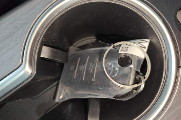 Used Toyota Crown Kluger 2026 Model 2.5L HEV All-Wheel-Drive Prestige Edition Interior 1