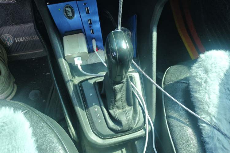 Used Volkswagen Santana 2016 1.6L Automatic Fashion Edition Gear Lever