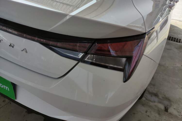 Used Hyundai Elantra 2022 1.5L CVT LUX Prestige Edition
