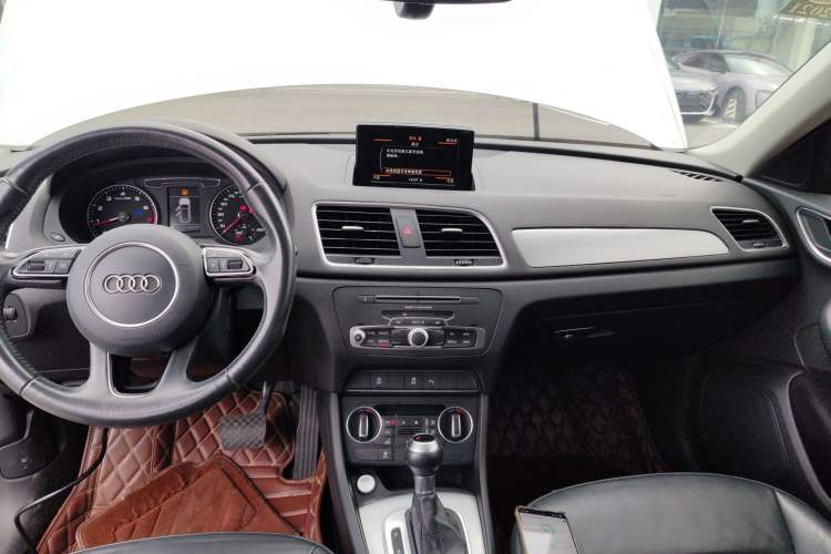 Used Audi Q3 2017 30 TFSI Fashion Model