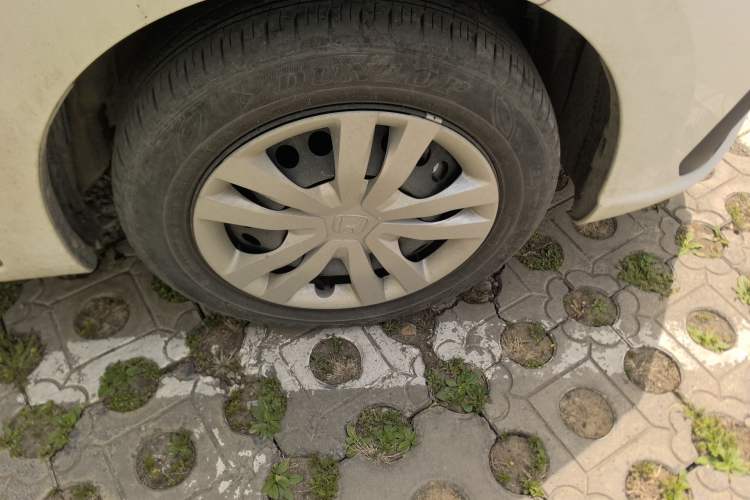 Used Honda Fit 2023 1.5L CVT Trend Edition Right Front Wheel Hub