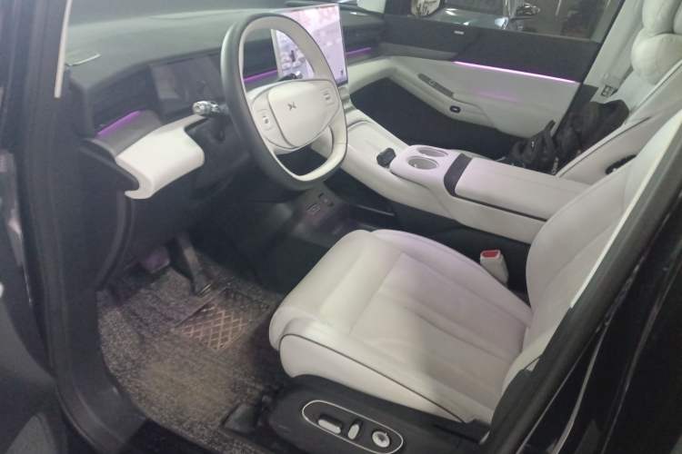 Used XPeng X9 2024 610 Long-Range Pro
