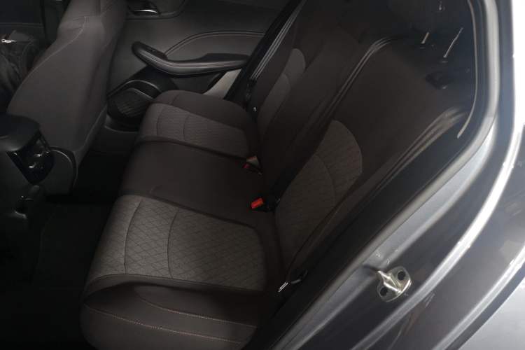 Used Roewe i5 2023 1.5L Manual Comfort Edition Left Rear Seat