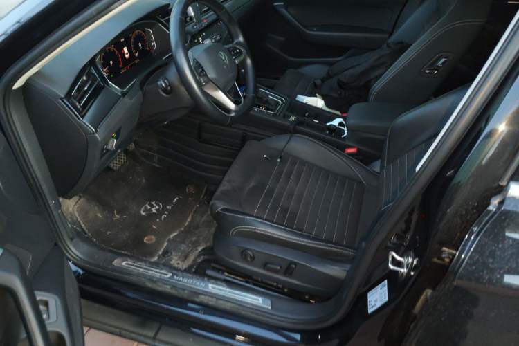 Used Volkswagen Magotan 2020 330TSI DSG Luxury Edition Left Front Seat