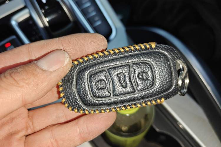 Used Geely Auto Emgrand X7 Sport 2020 1.8TD DCT Two-Wheel Drive Smart Connect 4G-Enabled Version