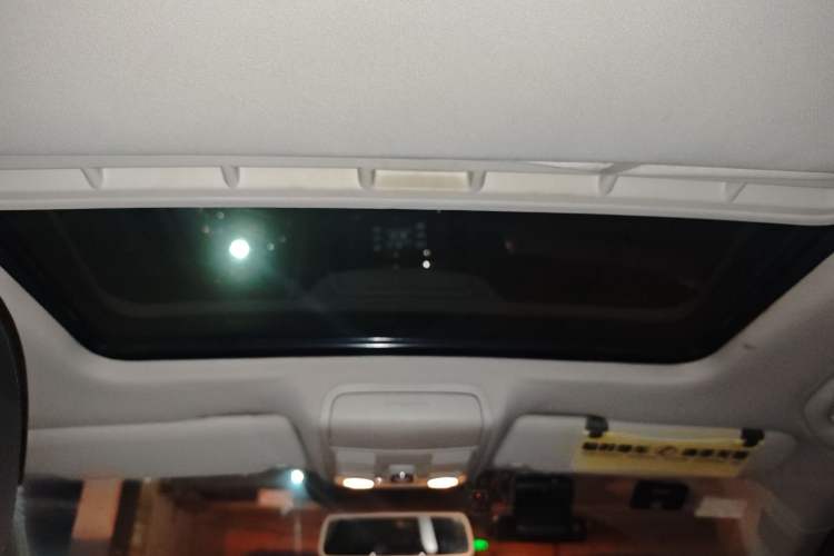 Used Volkswagen Sagitar 2015 230TSI Automatic Comfort Version