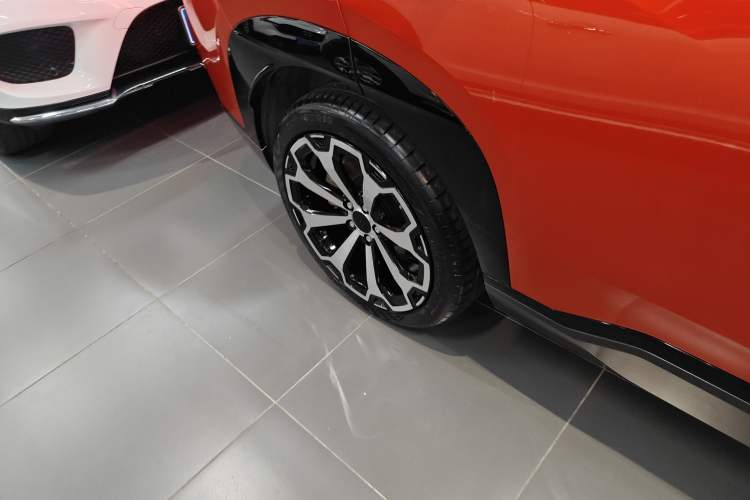 Used AION V 2024 Aion Tyrannosaurus 650 LiDAR Edition
