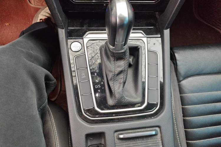 Used Volkswagen Magotan 2020 330TSI DSG Leading Model Gear Lever