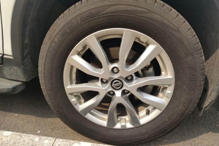 Used Nissan X-Trail 2019 2.0L CVT Smart Connect Comfort Edition 2WD Right Front Wheel Hub