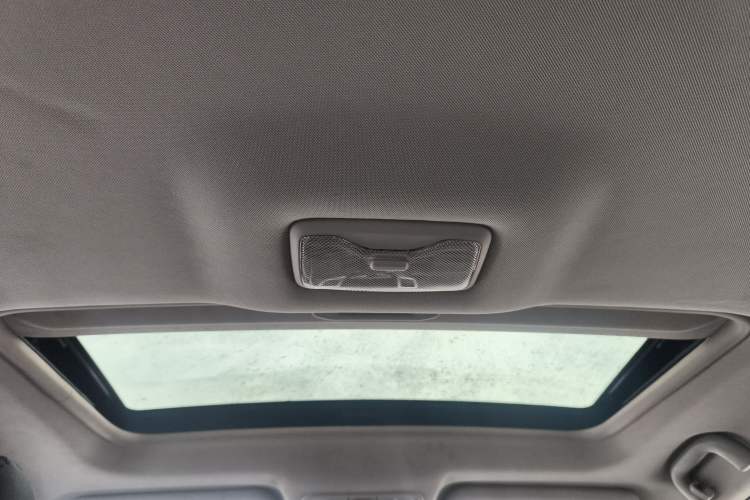 Used CHANGAN CS35 2016 1.6L Automatic Luxury Model China IV Standard Headliner