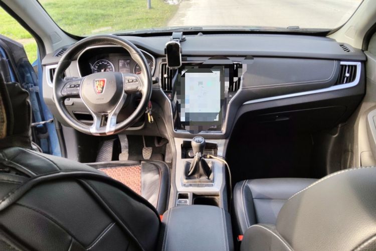 Used Roewe RX5 2016 20T Two-Wheel Drive Manual Transmission Internet Smart Edition Center Console