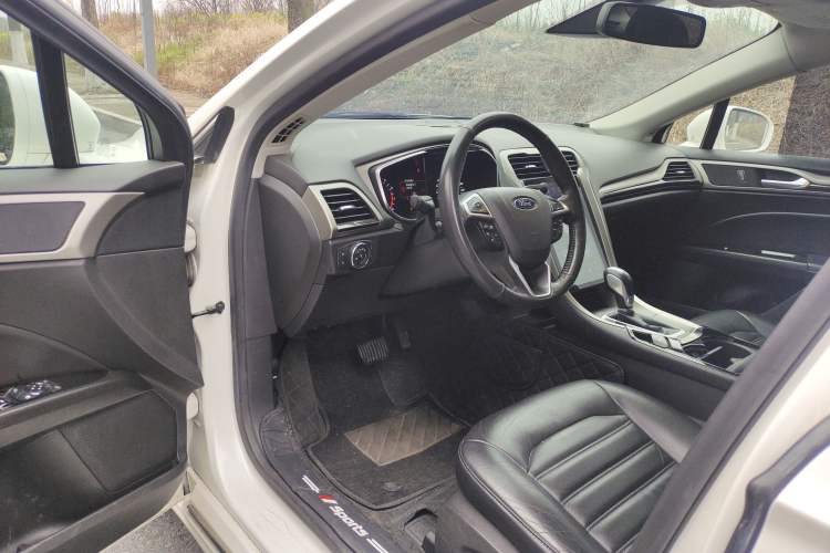 Used Ford Mondeo 2013 2.0L GTDi 200 Fashion Edition