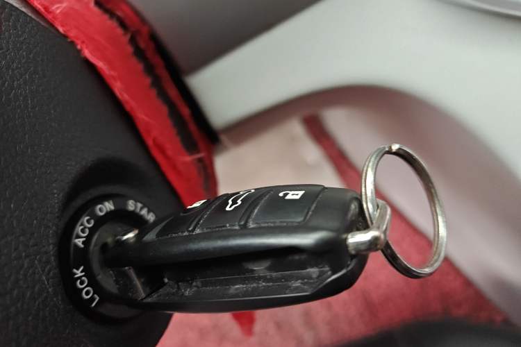 Used JAC Refine M4 2020 2.0 CTI Diesel Manual Jingrui Model China VI Standard
