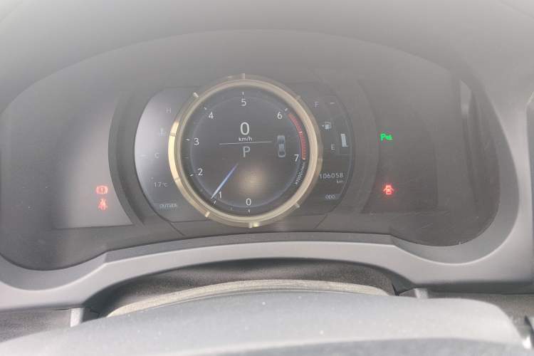 Used Lexus IS 2015 200t F SPORT
