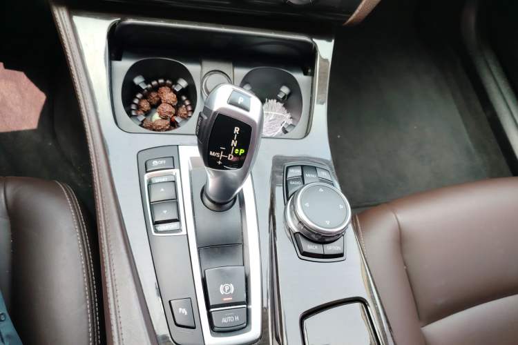 Used BMW 5 Series 2017 525Li Luxury Design Package
