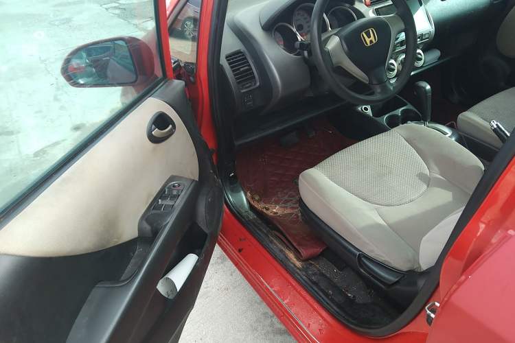 Used Honda Fit 2007 1.3L CVT Comfort Edition Driver Seat