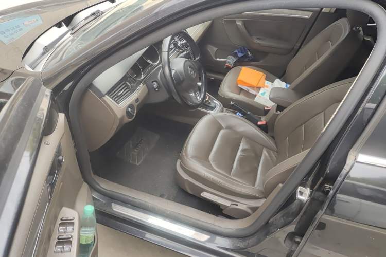 Used Volkswagen Bora 2014 1.4TSI Automatic Comfort Model Driver Seat