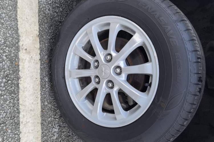 Used Mitsubishi ASX 2013 2.0L CVT Two-Wheel Drive Luxury Edition