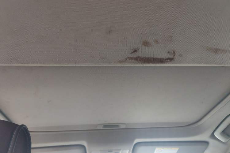 Used Toyota RAV4 2016 2.0L CVT Two-Wheel Drive Fashion Edition China V Standard
