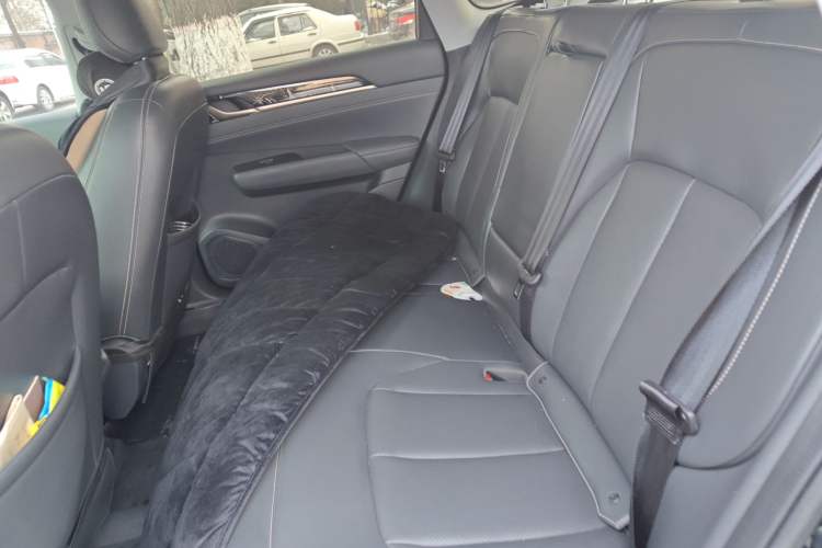 Used Wuling Xingguang 2025 70km Smart Standard Version Left Rear Seat
