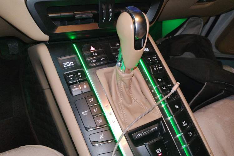 Used Porsche Macan 2014 Macan 2.0T Gear Lever