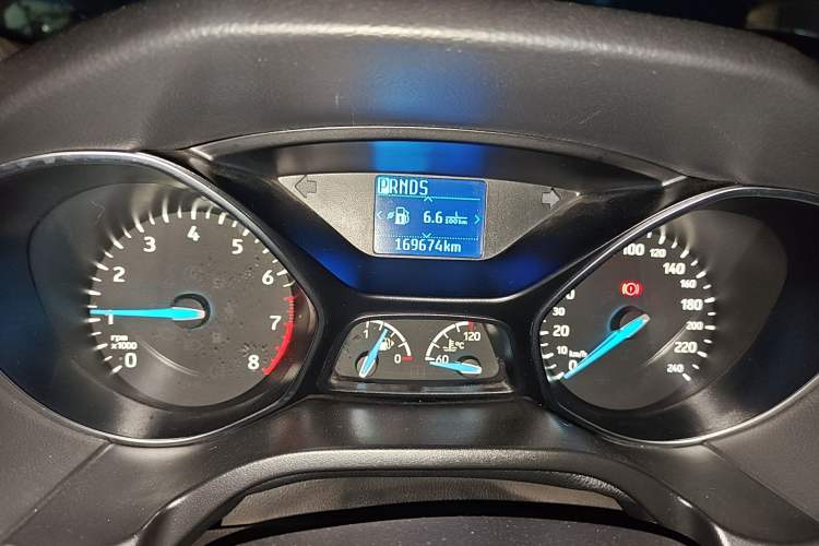 Used Ford Focus 2018 Sedan Classic 1.6L Automatic Trendy SmartDrive Edition