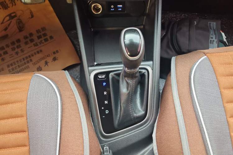 Used Hyundai Verna RV 2017 1.4L Automatic Cool Edition GLS China V Emission Standard Gear Lever