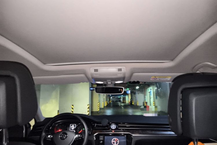 Used Volkswagen Magotan 2019 330TSI DSG Luxury Model China V Standard Headliner