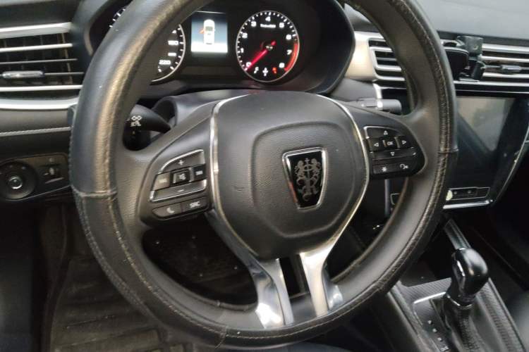 Used Roewe i5 2019 1.5L Automatic 4G Connected Linghao Flagship Edition Steering Wheel