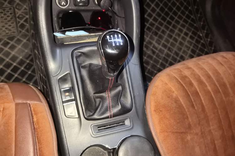 Used Changan CS75 2014 2.0L Manual Luxury Version China V Standard