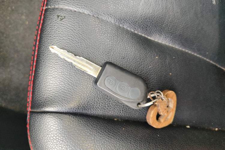 Used CHANGAN CX20 2014 1.4L IMT Sunroof Navigation Version China IV Standard
