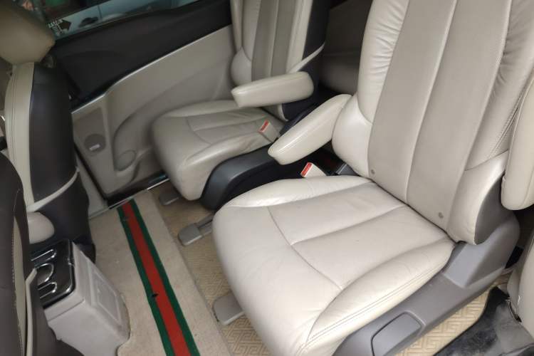 Used Buick GL8 2011 3.0L XT Luxury Business Flagship Edition