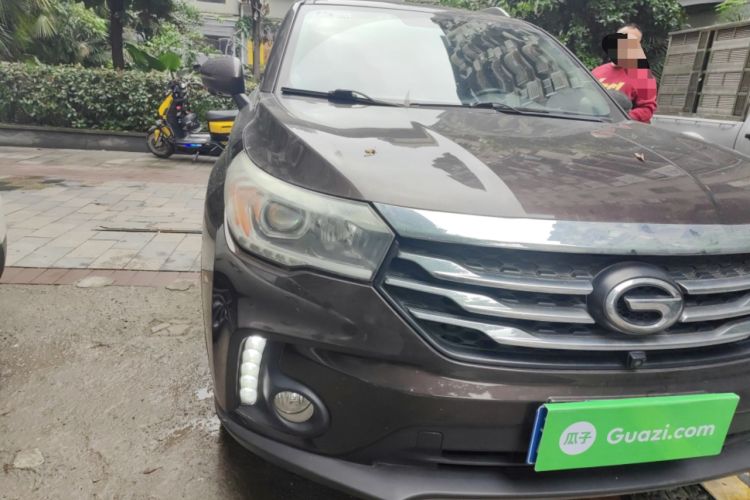 Used GAC Trumpchi GS4 2017 235T Automatic Two-Wheel Drive Luxury Smart Connectivity Version Right Front Headlight