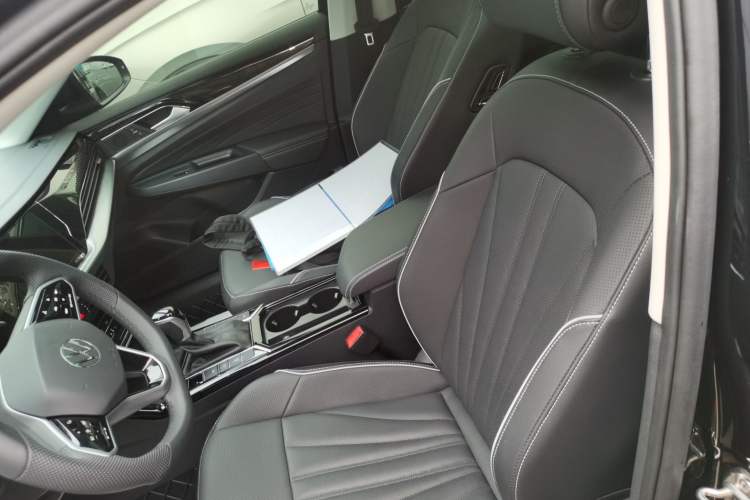 Used Volkswagen Passat 2024 380TSI Starry Dragon Edition